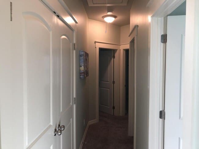 Building Photo - 104 Sailhouse