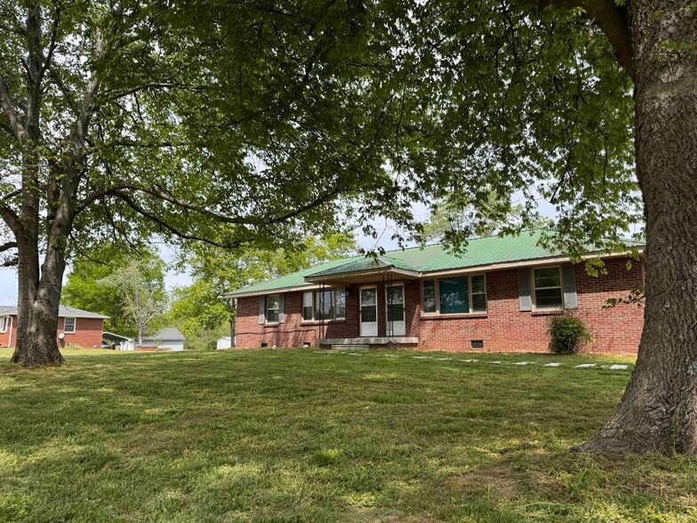 Building Photo - 4362 Cato Rd