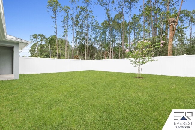 Building Photo - FULLY FENCED, LIKE NEW 3/2/1 TOWNHOUSE ON A CUL DE SAC IN BEAUTIFUL SEMINOLE WOODS