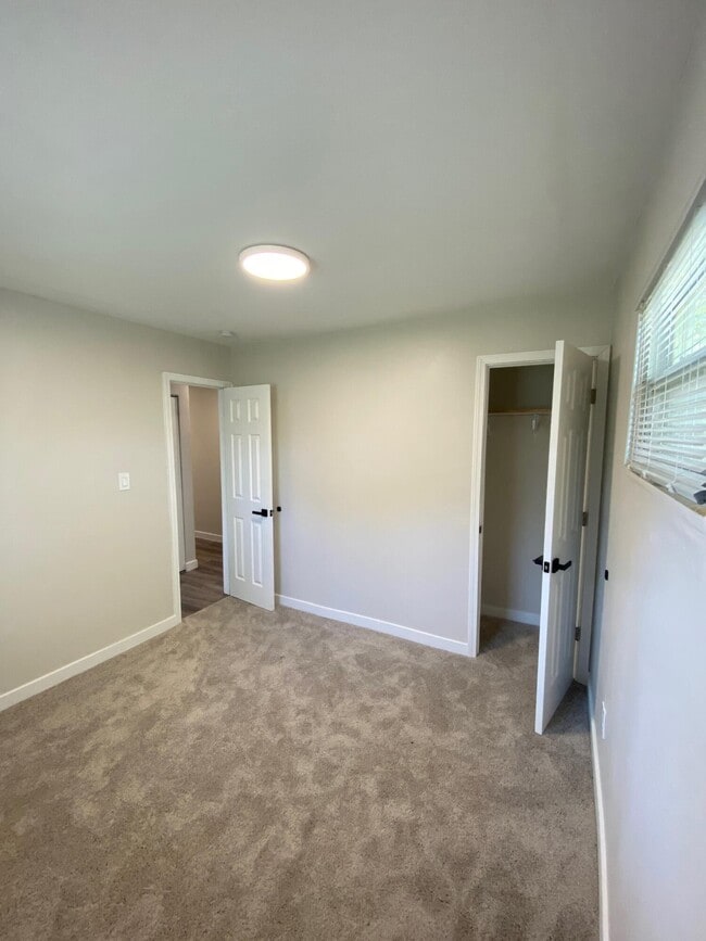 Building Photo - 1654 Wiard Blvd