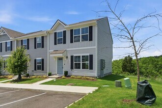 Building Photo - New Build Townhome