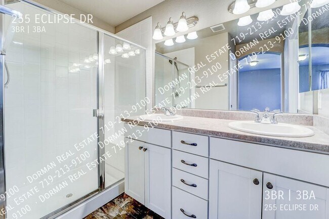 Building Photo - 255 Eclipse Dr