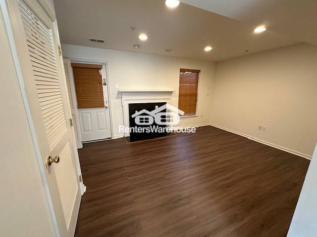 Building Photo - 7120 Fox Harbor Way