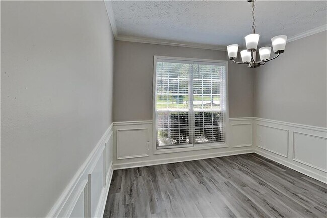 Building Photo - 2048 Glen Hope Trace