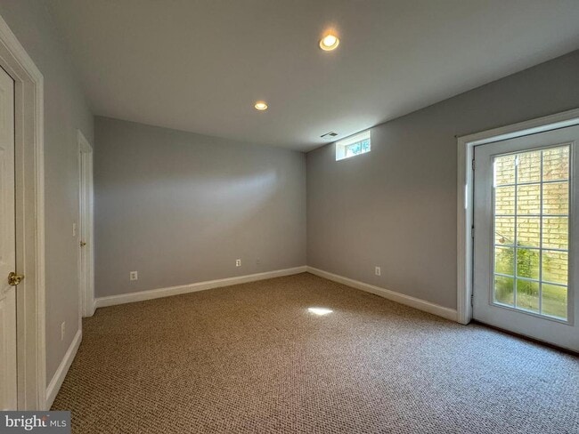 Building Photo - 13868 Piedmont Vista Dr