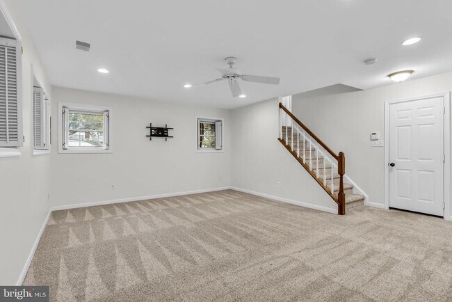Building Photo - 6618 Frost Lake Ln