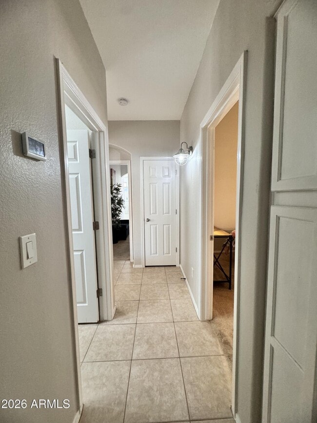 Building Photo - 1461 S Cholla Pl