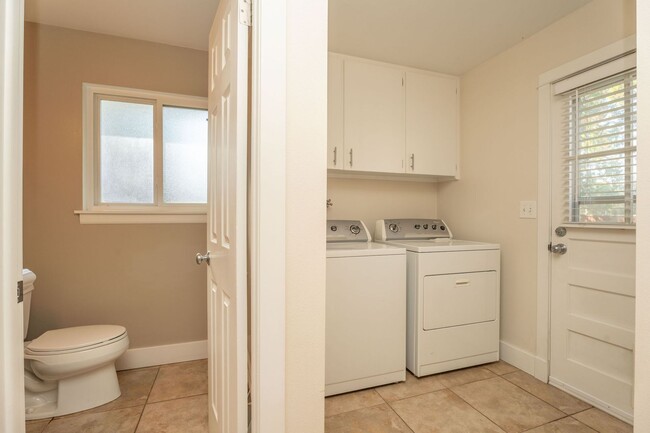 Building Photo - $500 off December for IMMEDIATE MOVE IN - ...