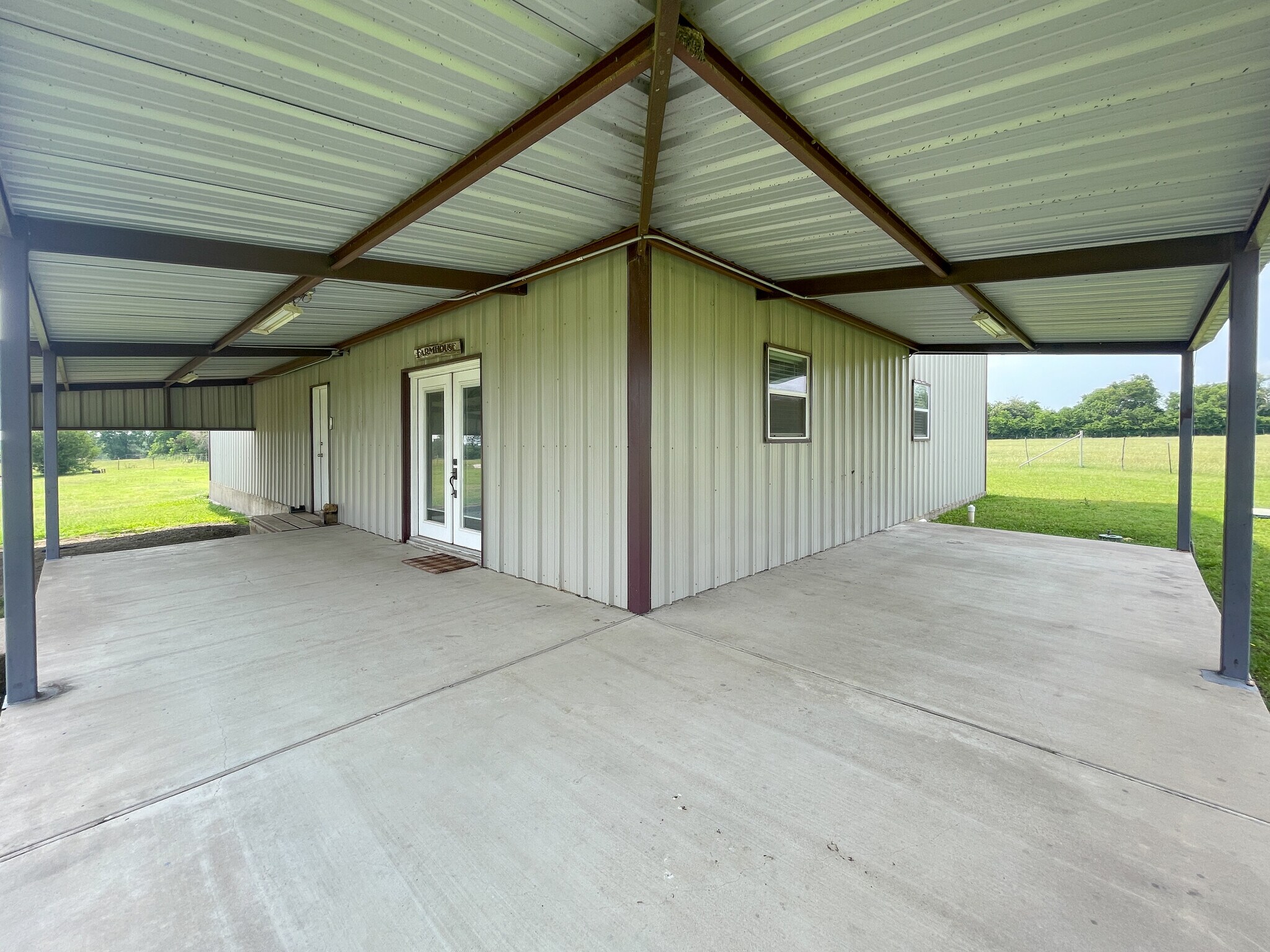 Building Photo - 123 County Road 127A