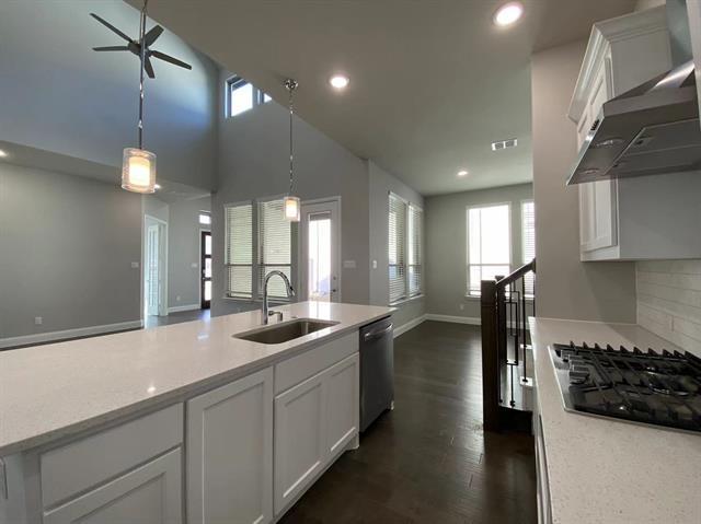 Building Photo - 13034 Scissortail Dr
