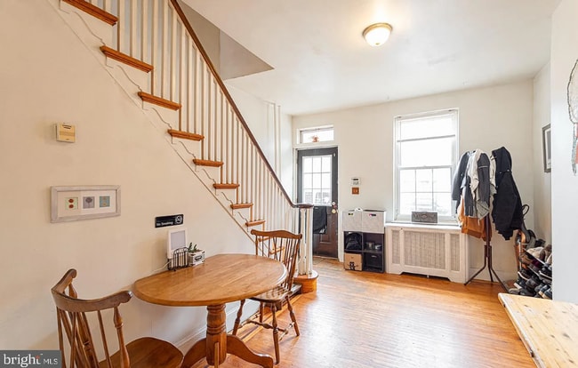 Building Photo - Spacious 4BR Home Steps from Frankford Ave | Private Patio + Tons of Natural Light