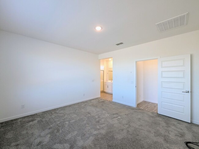 Building Photo - 4827 S 117th Ave