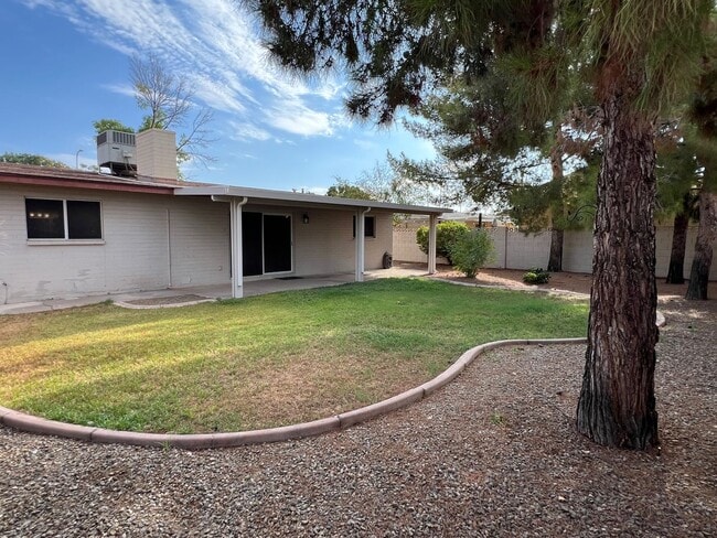 Building Photo - 3 bedroom home in Tempe
