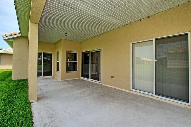 Building Photo - Spacious Home in Isles of Bellalago