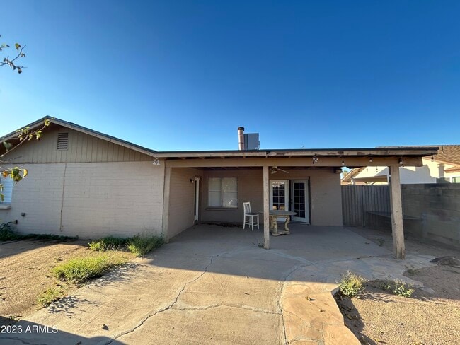 Building Photo - 6209 W Nancy Rd