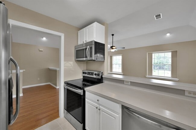 Building Photo - 1141 Lovett St