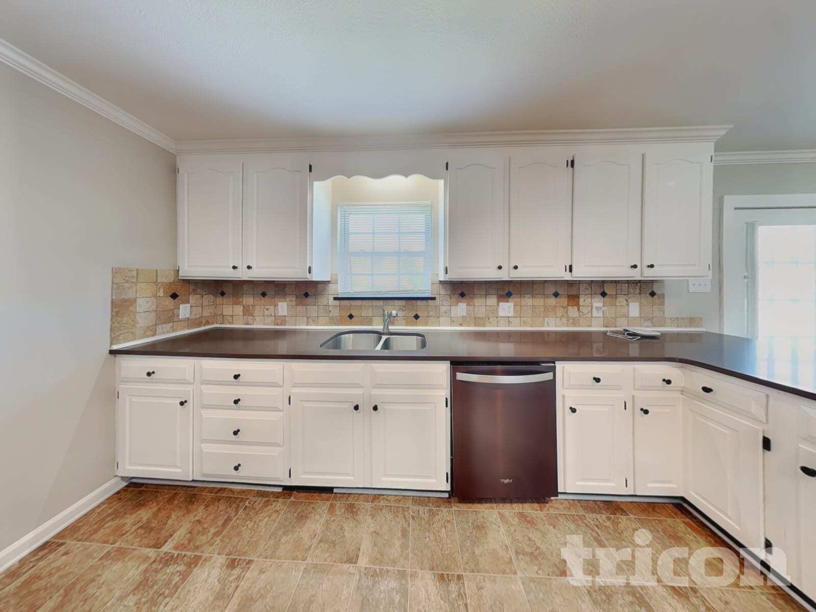 Building Photo - 137 Deercroft Dr