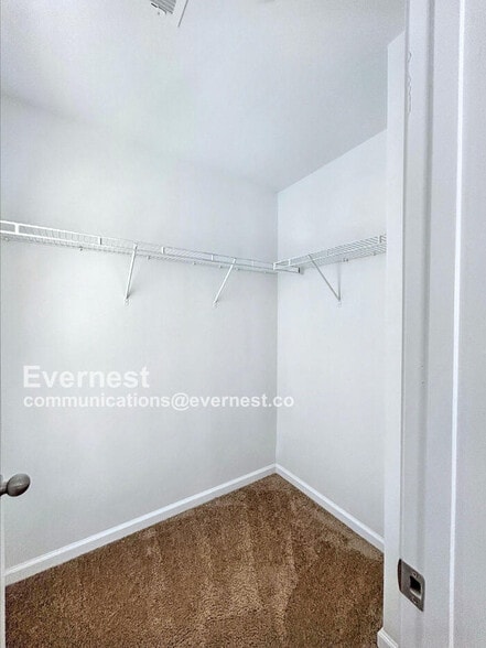 Building Photo - 140 W Morehouse Ave