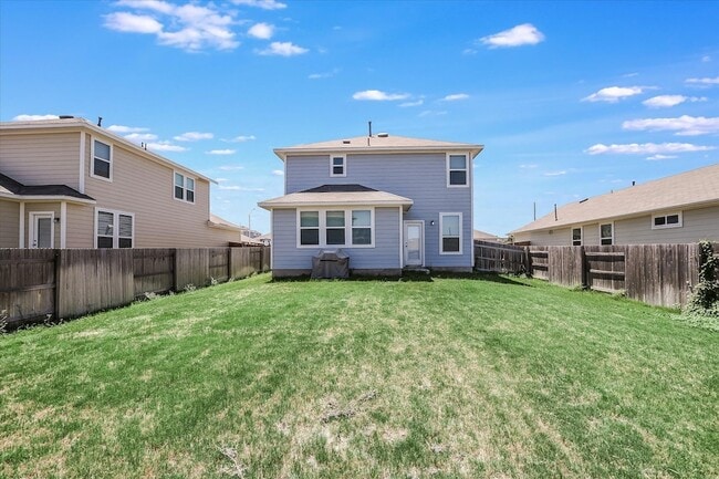 Building Photo - 204 Crescent St