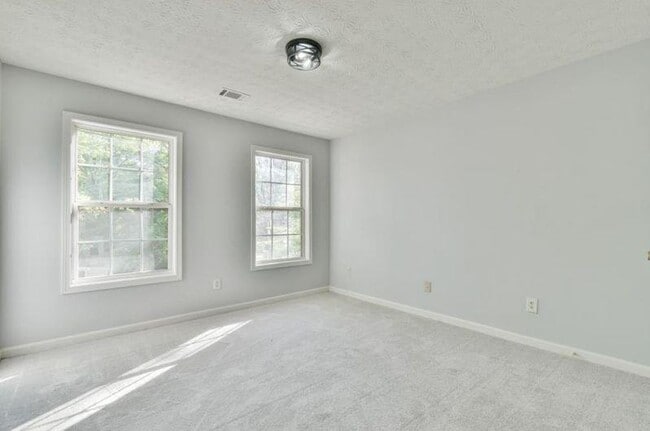 Building Photo - 6125 Brookechase Ln