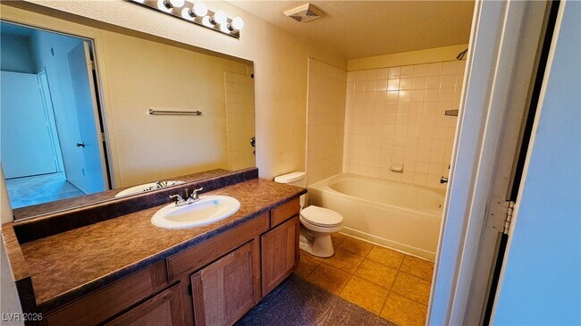 Building Photo - 45 Maleena Mesa St