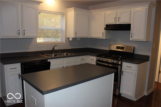 Building Photo - 12117 Royalwood Ct