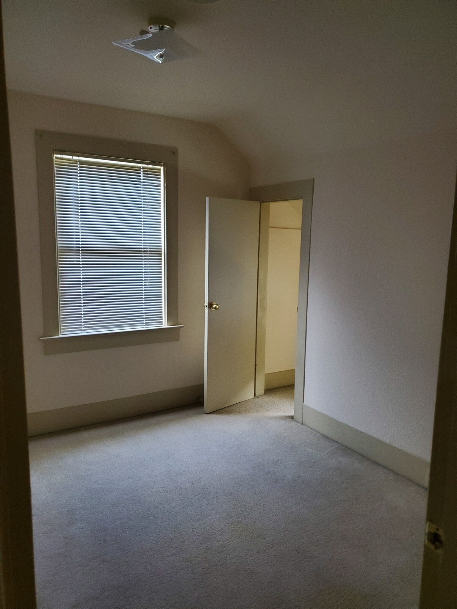 2nd Bedroom, Upstair - 924 Martin Luther King Jr Way