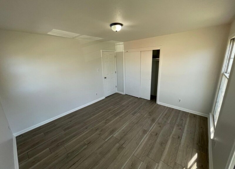 Building Photo - 1514 Glenridge Rd