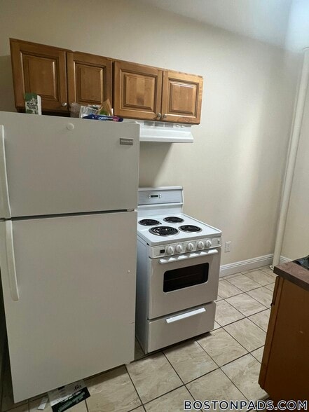 Building Photo - 55 Park Dr