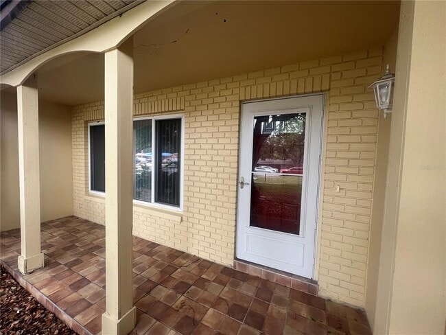 Building Photo - 1848 Nursery Rd
