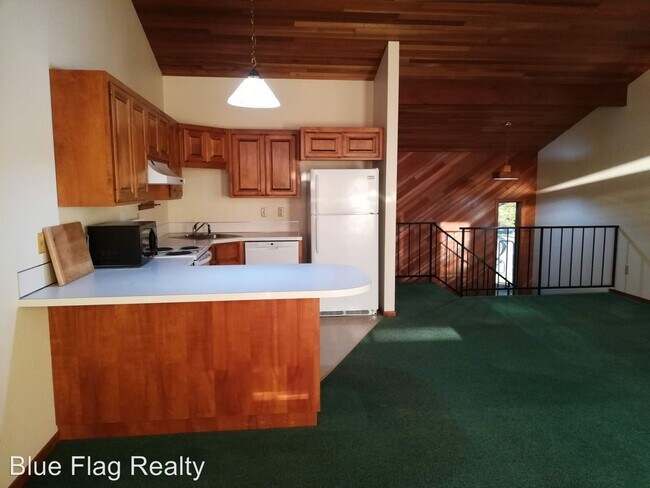 Building Photo - 17600 Ocean Blvd