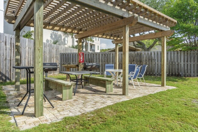 Building Photo - 1630 Hwy 2378