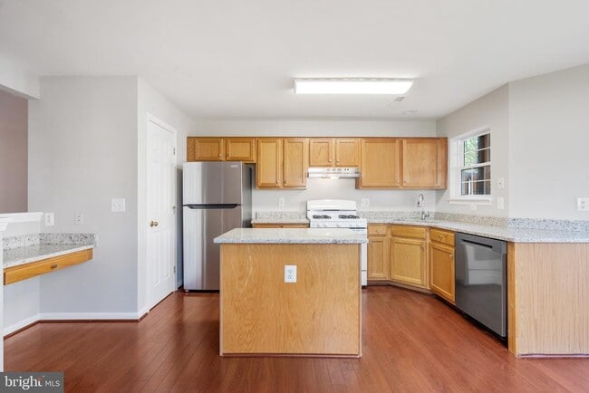 Building Photo - 26091 Lands End Dr