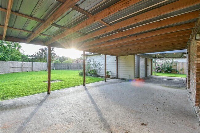 Building Photo - 10506 Sagepark Ln