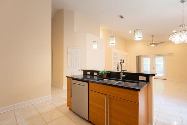 Building Photo - 4030 Forsythe Park Cir