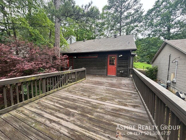 Building Photo - Farmhouse Style in the middle of West Litt...