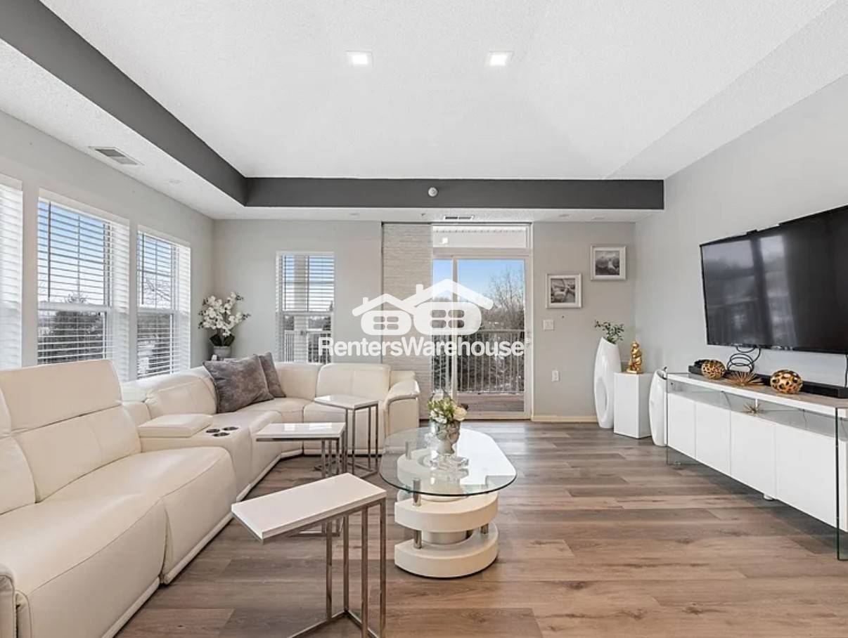 Building Photo - 3800 85th Ave N