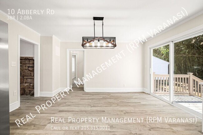 Building Photo - 10 Abberly Rd