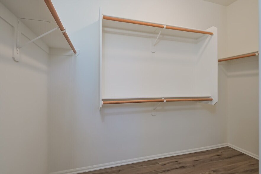 Building Photo - 7422 S Salt Water Dr