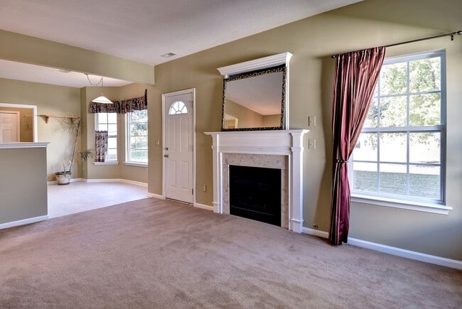 Building Photo - 164 Old Field Rd