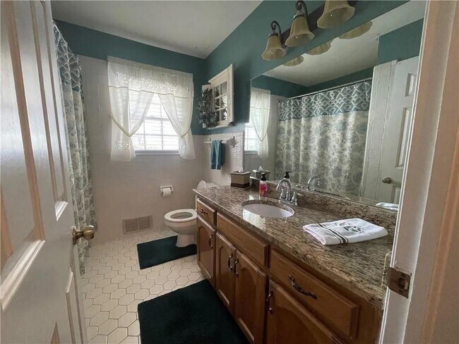 Building Photo - 3633 Loganville Hwy SW