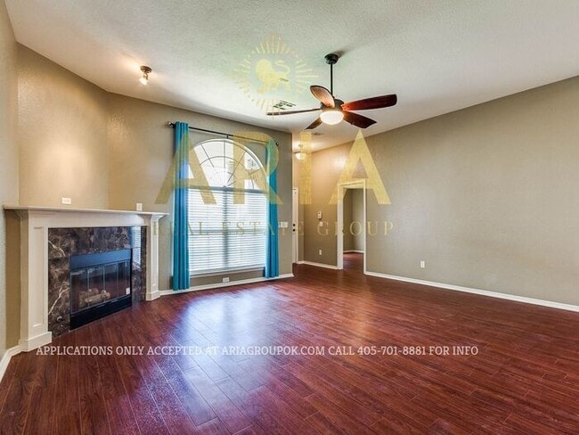 Building Photo - GORGEOUS 4 BED/2 BATH HOME IN EAGLE CLIFF ...