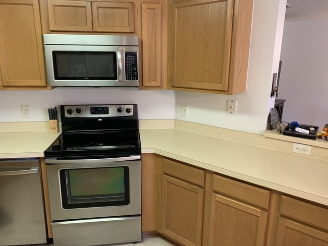 Building Photo - 212 Winter Nellis Cir