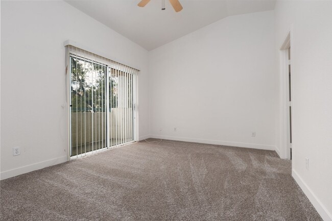 Building Photo - 1st floor unit in gated community with golf course view