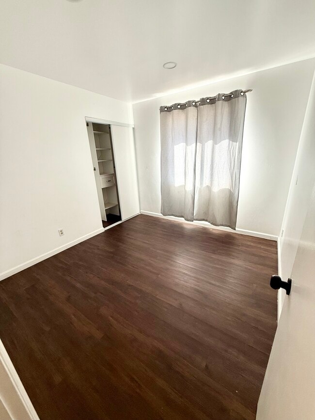 Building Photo - 10729 E Ave R 10