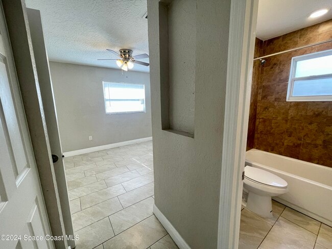 Building Photo - 2684 Pepper Ave