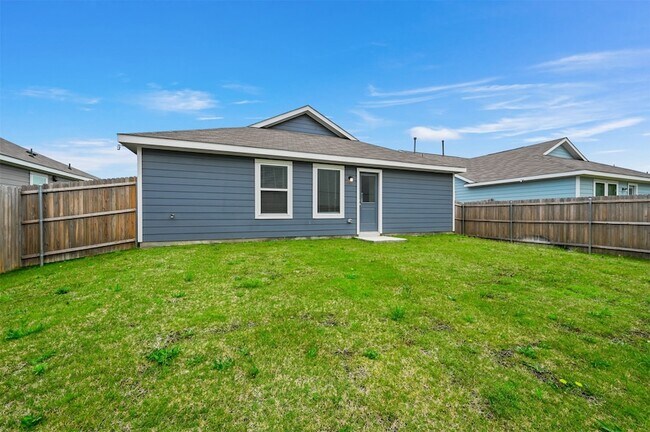 Building Photo - 1628 Dora Dr