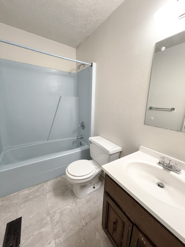 Building Photo - 1235 E Dawn Dr