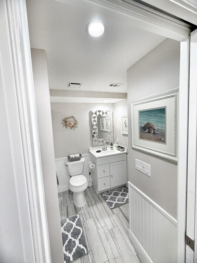 Building Photo - 3492 NE Causeway Blvd