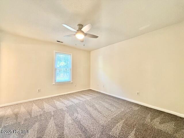 Building Photo - 1015 Springdale Dr